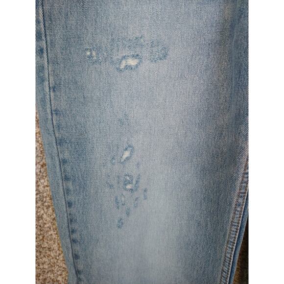 NWT Levi's 550 Relaxed Fit Distressed Men's Jeans 35 x 32 - Picture 4 of 12